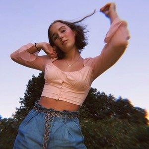 Meet your Posher, Lily